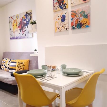 The Yellow Corner Apartment Alicante Bagian luar foto
