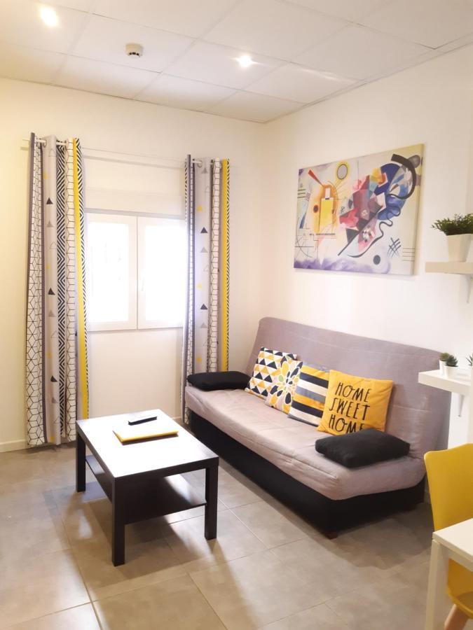 The Yellow Corner Apartment Alicante Bagian luar foto